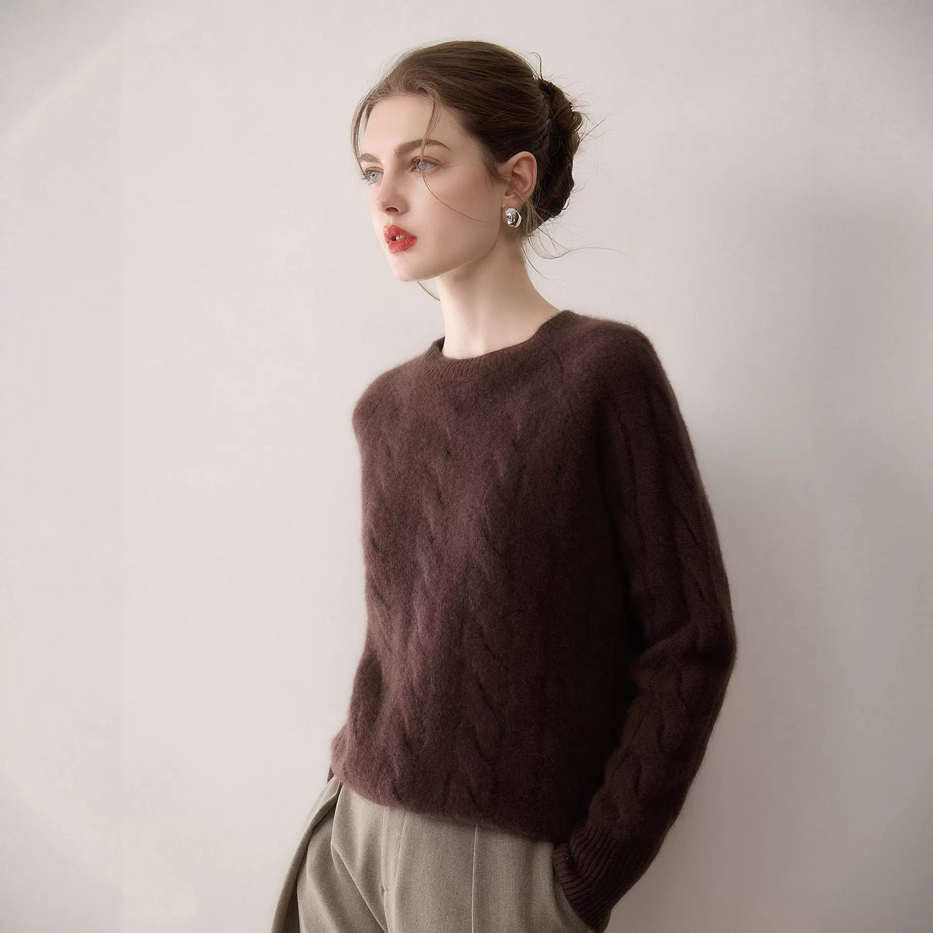 秋冬新款加厚100%纯山羊绒衫女圆领麻花毛衣插肩袖羊绒打底衫代发