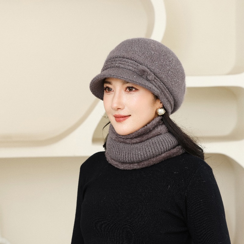 冬季防寒帽女中年妈妈鸭舌针织帽毛线帽奶奶户外围脖保暖套帽
