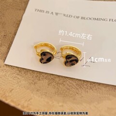 秋冬新款豹纹爱心耳扣女气质轻奢精致小巧高级感复古时尚耳环耳饰
