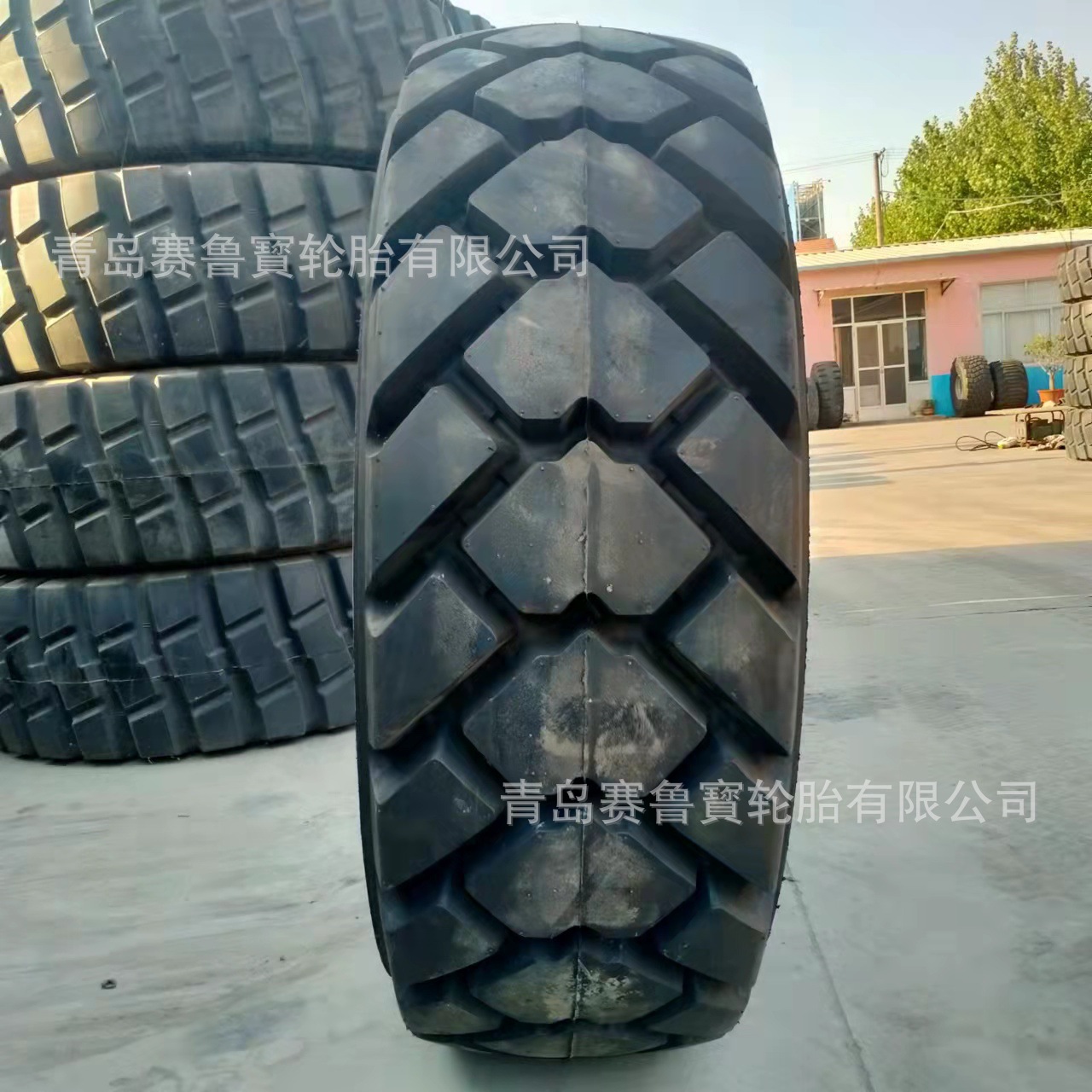16.9-24 两头忙装载机轮胎 加深矿山花纹