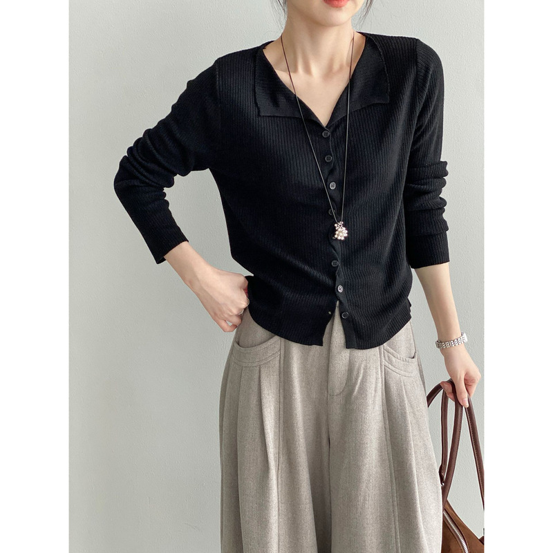 Then, the Korean-style, collared, knitted long-sleeve cardigan for women, featuring an oatmeal latte color, elastic fabric, a slim fit, and a fashionable design, is perfect as an outer layer. G9856 Then, the Korean-style, collared, knitted long-sleeve cardigan for women, featuring an oatmeal latte color, elastic fabric, a slim fit, and a fashionable design, is perfect as an outer layer. G9856