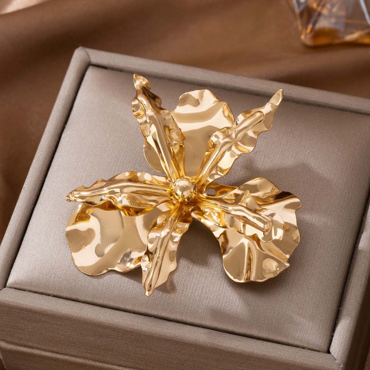 Vintage bloem broche voor dames elegant accessoire voor feesten_voghion.com