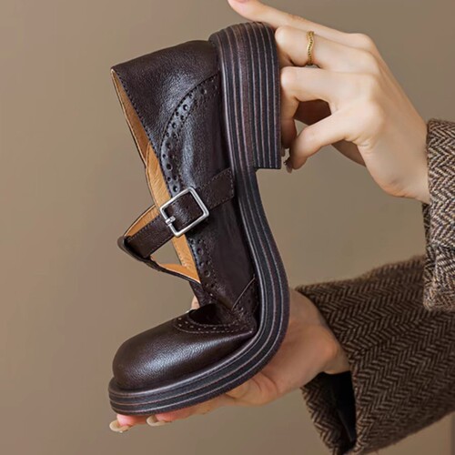 Niche luxury women's shoes casual lambskin hollow flower flat heel loafer shoes women's autumn new single shoes round head