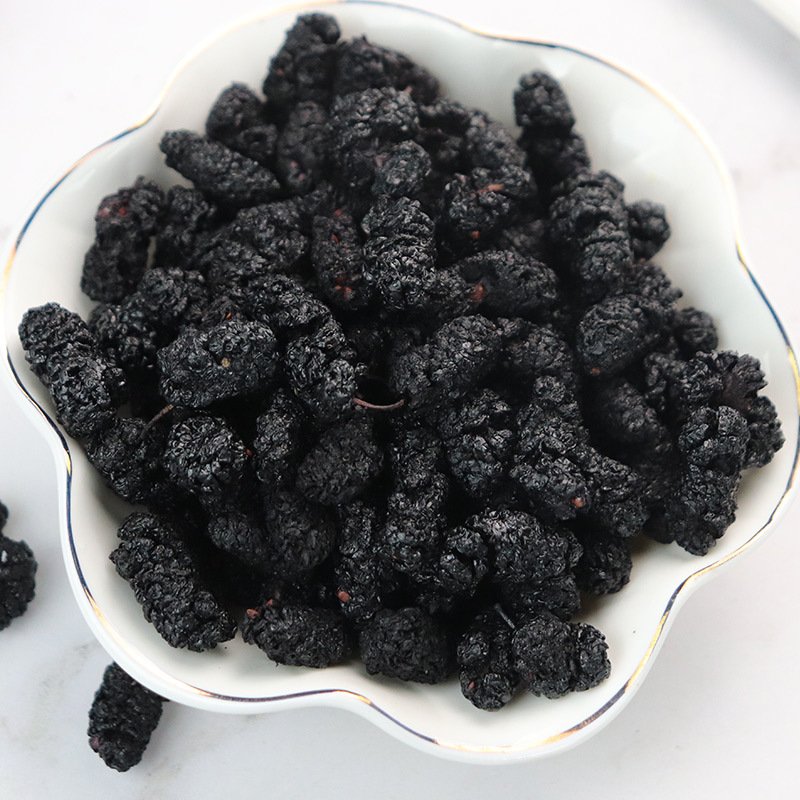 Factory wholesale black mulberry dried fruit, natural sun-dried fresh and sand-free mulberry dried fruit ready to eat, water-soaked mulberry forwarded 