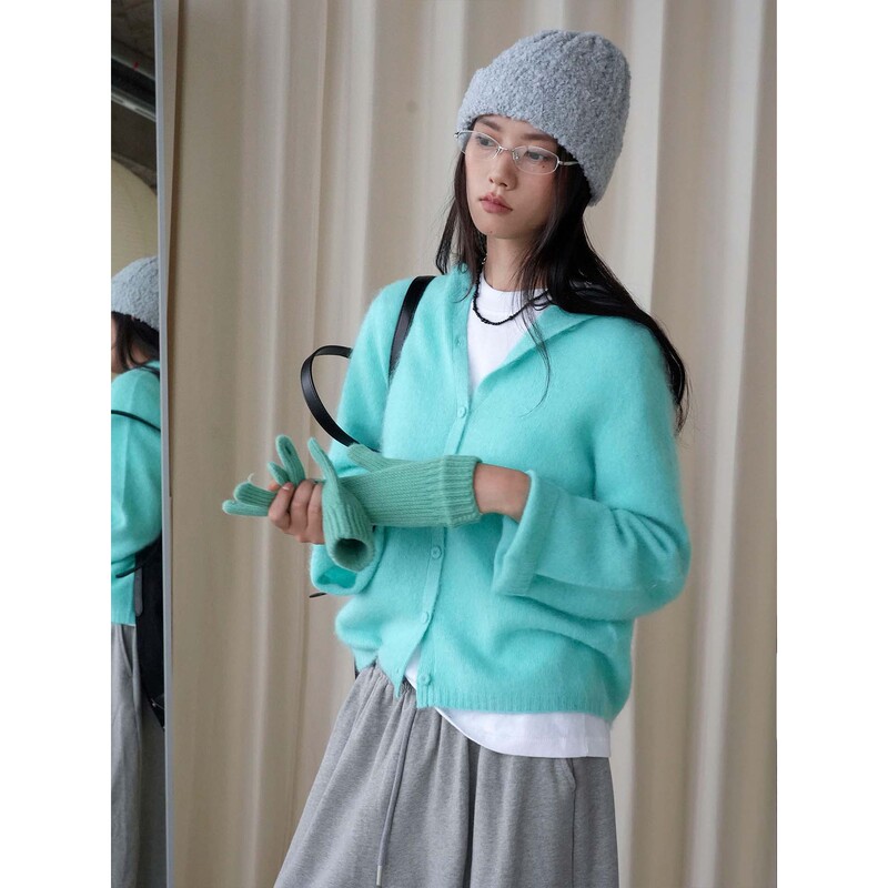 Louvre's new autumn/winter collection: Japanese-style, minimalist, casual hooded cashmere and silk blend knit cardigan, a slimming top for women Louvre's new autumn/winter collection: Japanese-style, minimalist, casual hooded cashmere and silk blend knit cardigan, a slimming top for women