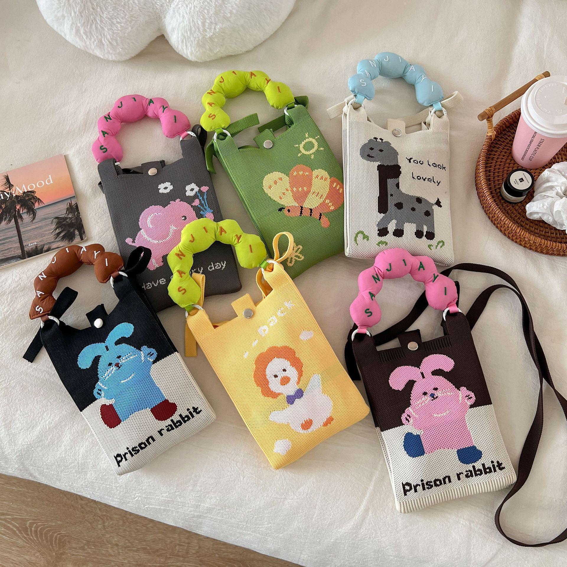 New Korean version of the small cute cartoon mini knitted mobile phone bag Joker small slung small square bag wholesale