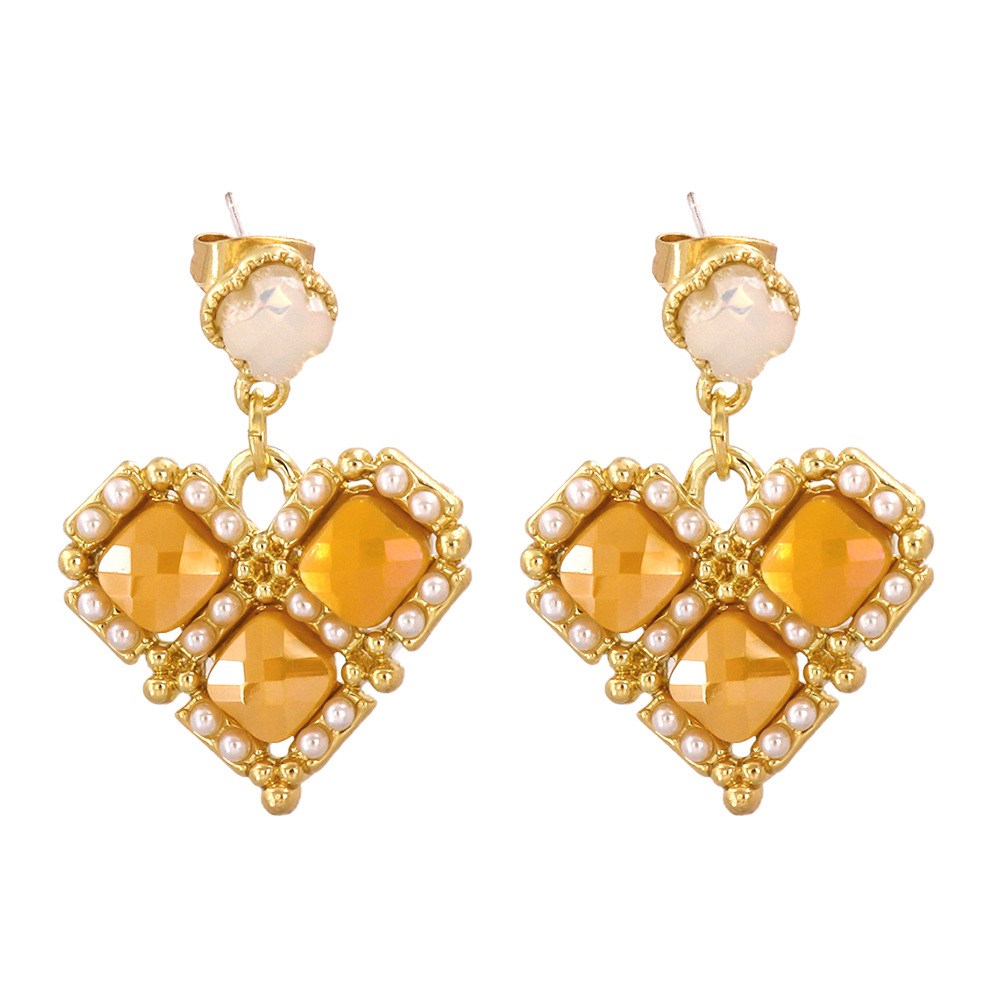 Korean Inlaid Pearl Geometric Heart Earrings display picture 2