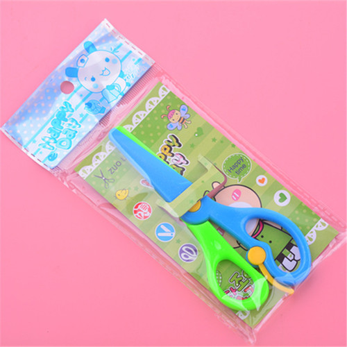 Children's handmade plastic spring scissors, student cartoon scissors, no blades, no harm to hands, paper cutting, hand scissors with packaging wholesale