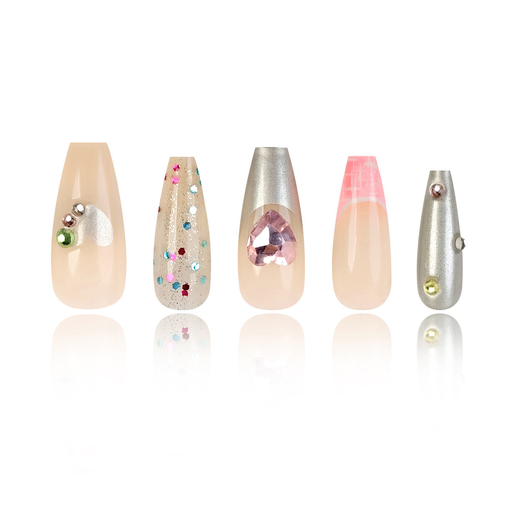 Uñas postizas con forma de corazón rosa, piezas de uñas con diamantes grandes en rosa y blanco, pegatinas de uñas a cuadros, piezas de uñas terminadas al por mayor. image 6