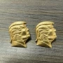 人物头像纪念时尚徽章