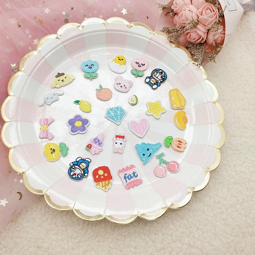 Na like new cute small mini cartoon embroidered cloth stickers dragon bag shoe stickers clothing hairpin decoration self-adhesive
