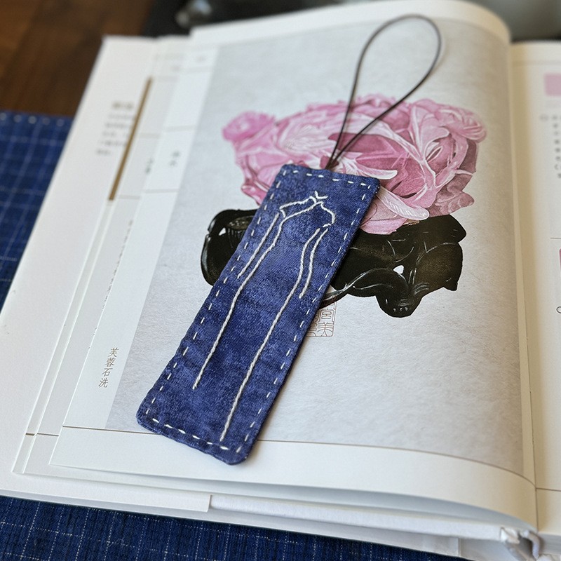 Marcadores de flores bordadas a mano Ludiy material de bordado bolsas de libros marcadores de esquinas lindos marcadores creativos de estudiantes