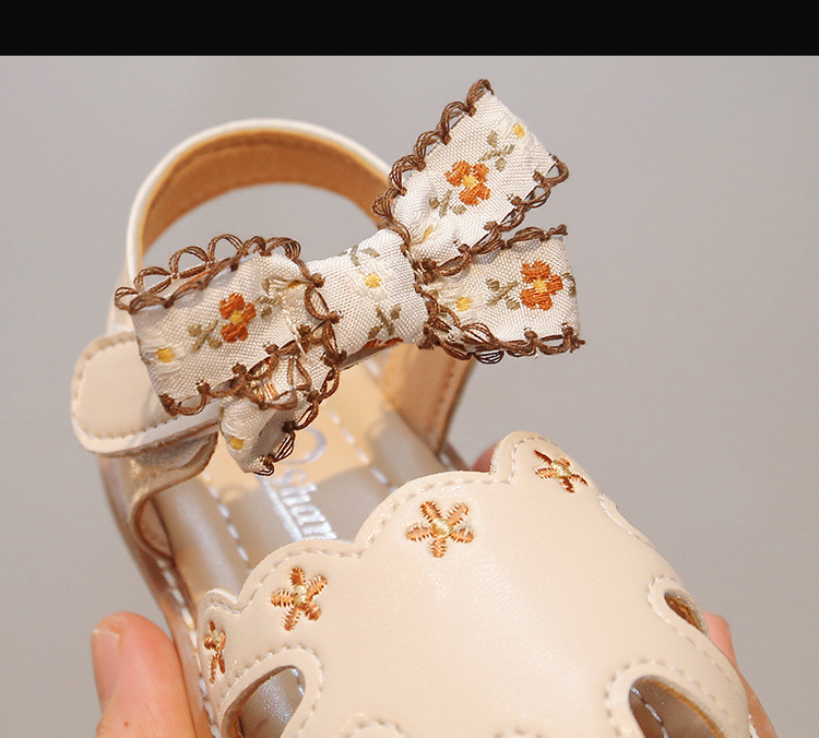 Mädchen Sandalen Prinzessin Baotou 2023 Sommer Neue aushöhlen Chinesischen Stil Gestickte Weiche Sohle Mode Koreanische Ausgabe_voghion.com