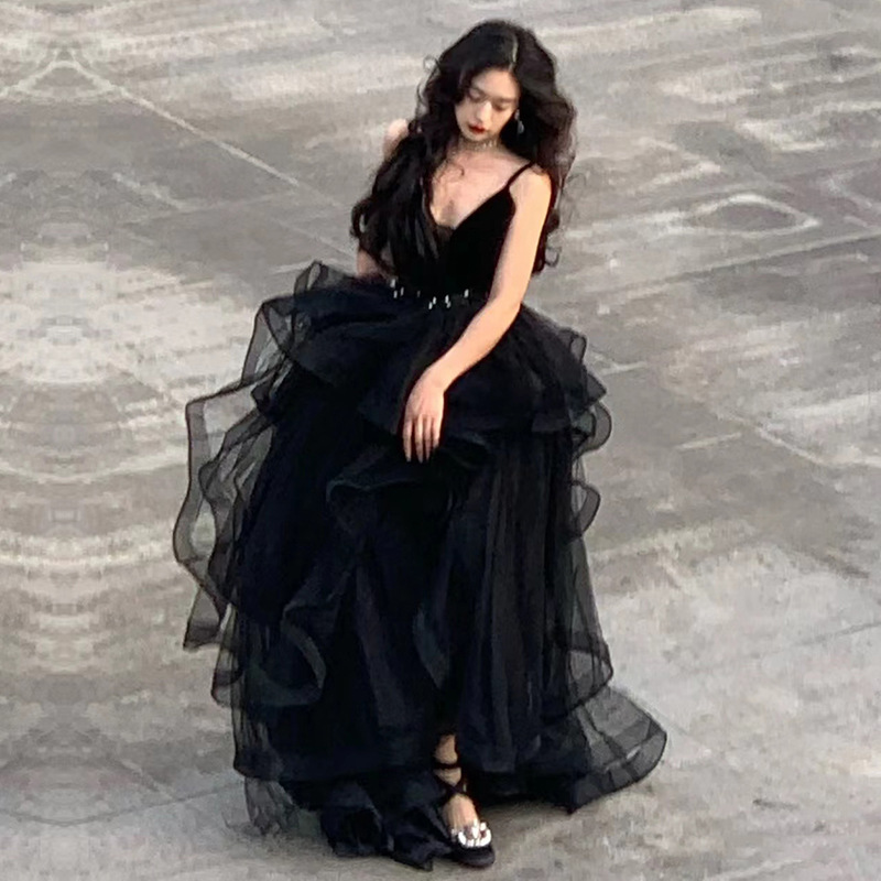 Vestido de noche negro elegante estilo francés moderno para graduación, examen de arte de verano 2026, para anfitriona