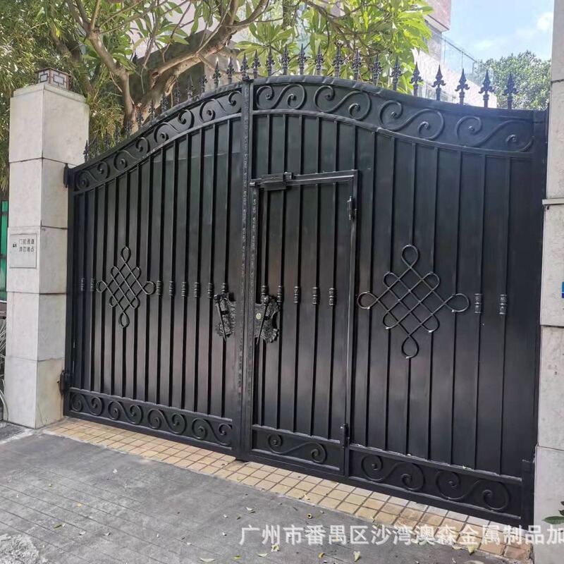 Villa Gate Rural Wall Courtyard Iron Double Door Fully Enclosed Door Middle Door Manual Folio Painted Door Villa Gate Rural Wall Courtyard Iron Double Door Fully Enclosed Door Middle Door Manual Folio Painted Door
