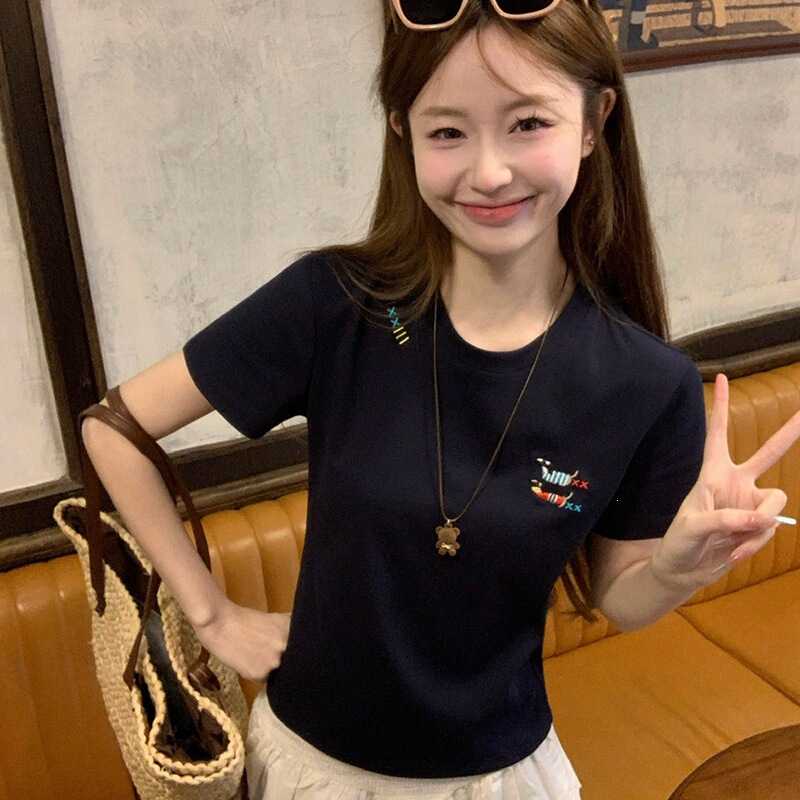 Women's Pure Cotton Short-Sleeve T-Shirt, 2026 New Summer Slim-Fit Design with Dog Embroidery, Unique Top Women's Pure Cotton Short-Sleeve T-Shirt, 2026 New Summer Slim-Fit Design with Dog Embroidery, Unique Top