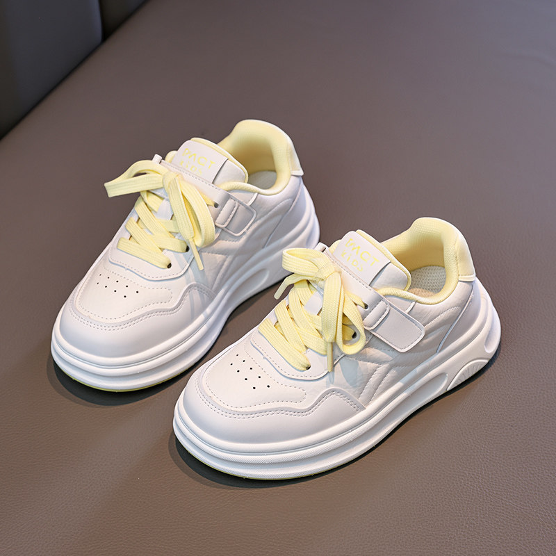 Zapatos blancos de niñas 2026 primavera y otoño nuevos zapatos de padre con suela suave para niños zapatos deportivos de niñas zapatos de skate image 4