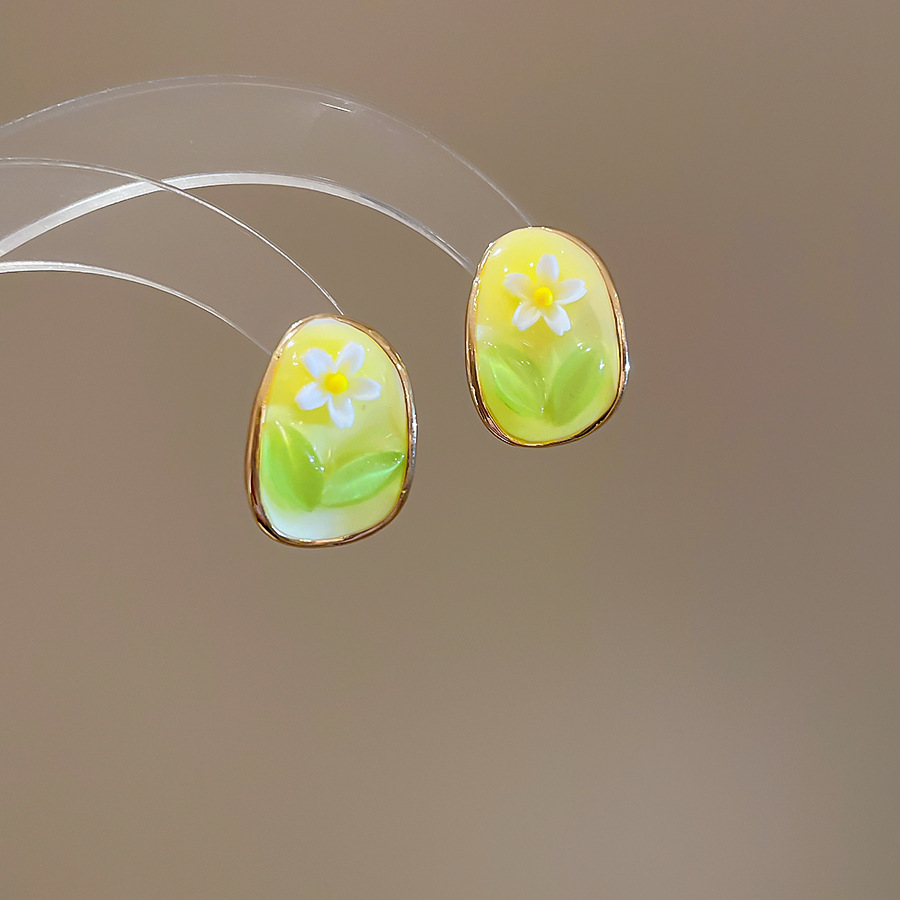 Pendientes de flores de color dopamina Pendientes dulces y frescos de primavera y verano Pendientes pequeños y elegantes de alta gama para mujer