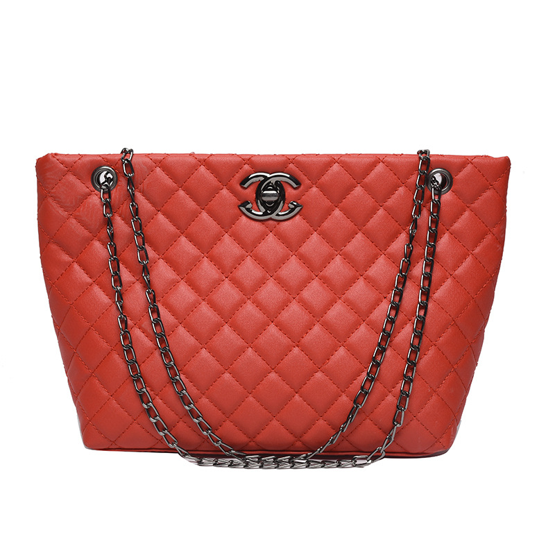 Bolso tote estilo Chanel 2025 para mujer, bolso bandolera acolchado con cadena, venta al por mayor para comercio exterior.