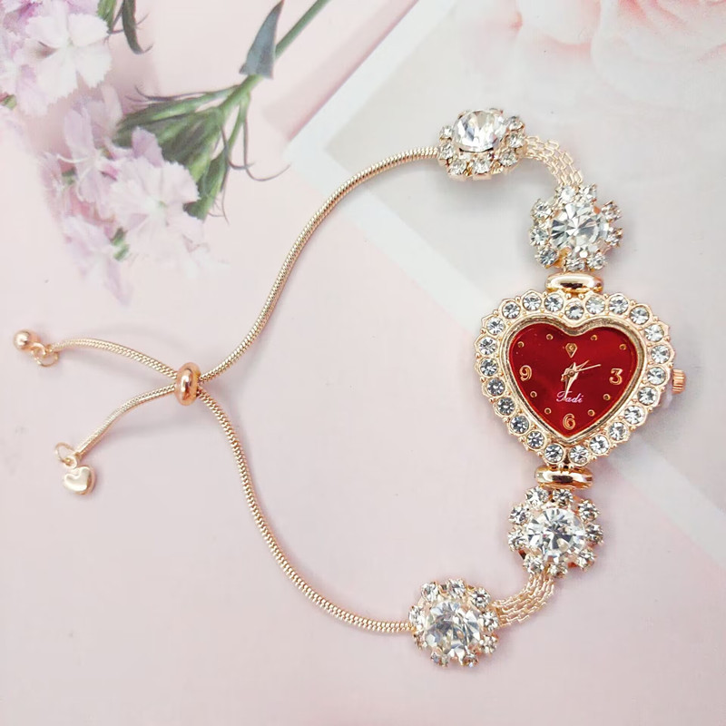 Cross-border New Love Diamond-encrusted Fashion Ladies Watch Korean Peach Heart Women's Student Pull-out Bracelet Watch Manufacturers