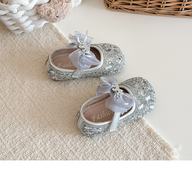 Girls Leather Dance Shoes With Crown And Bow For Performance_voghion.com