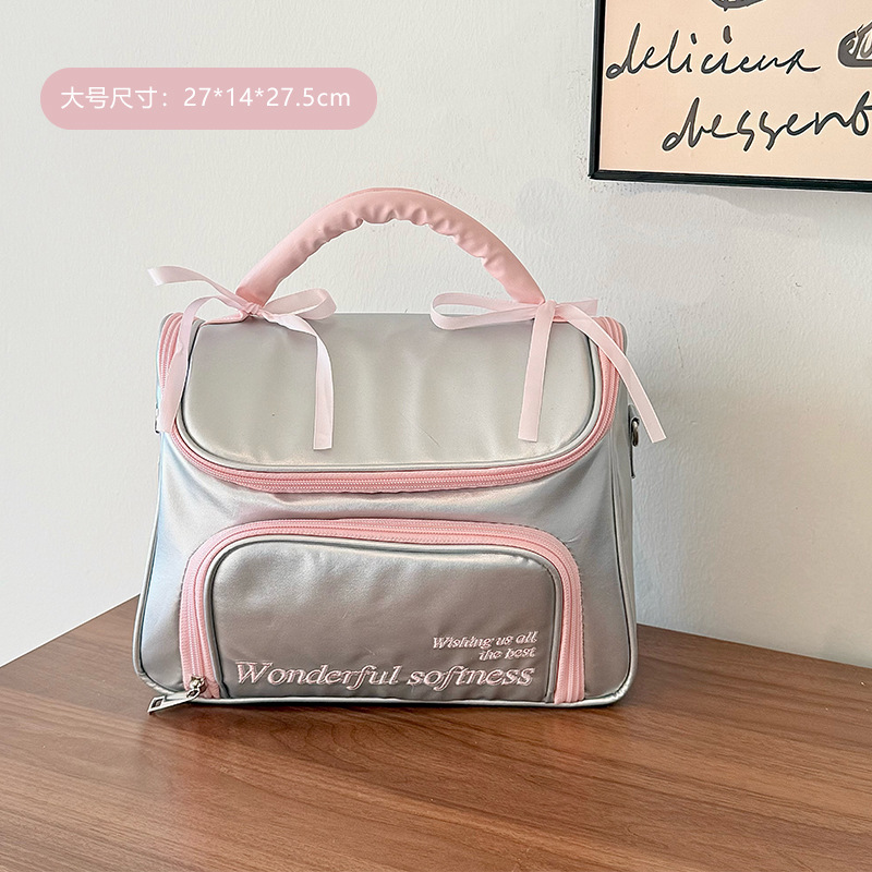 Bolsa de maquillaje de arco de corazón de niña portátil, bolsa de almacenamiento portátil, bolsa de lavado impermeable de gran capacidad