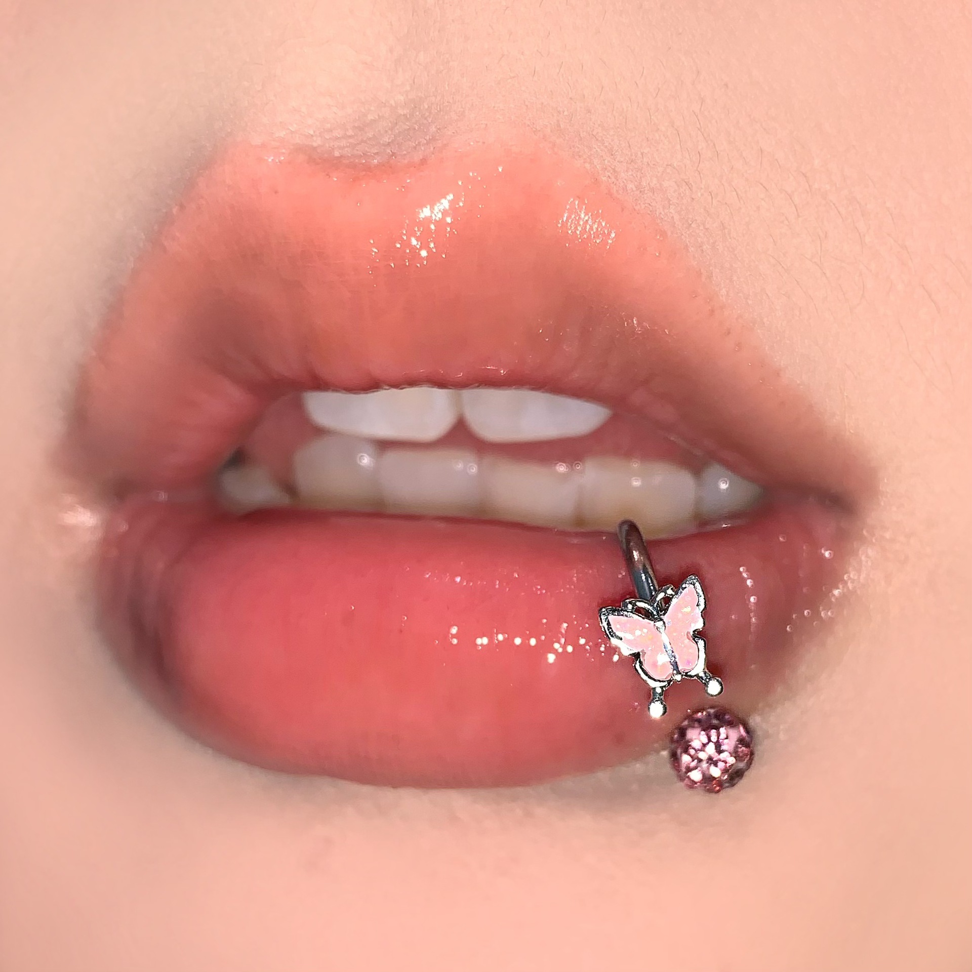 Pointed labret stud close-up product detail