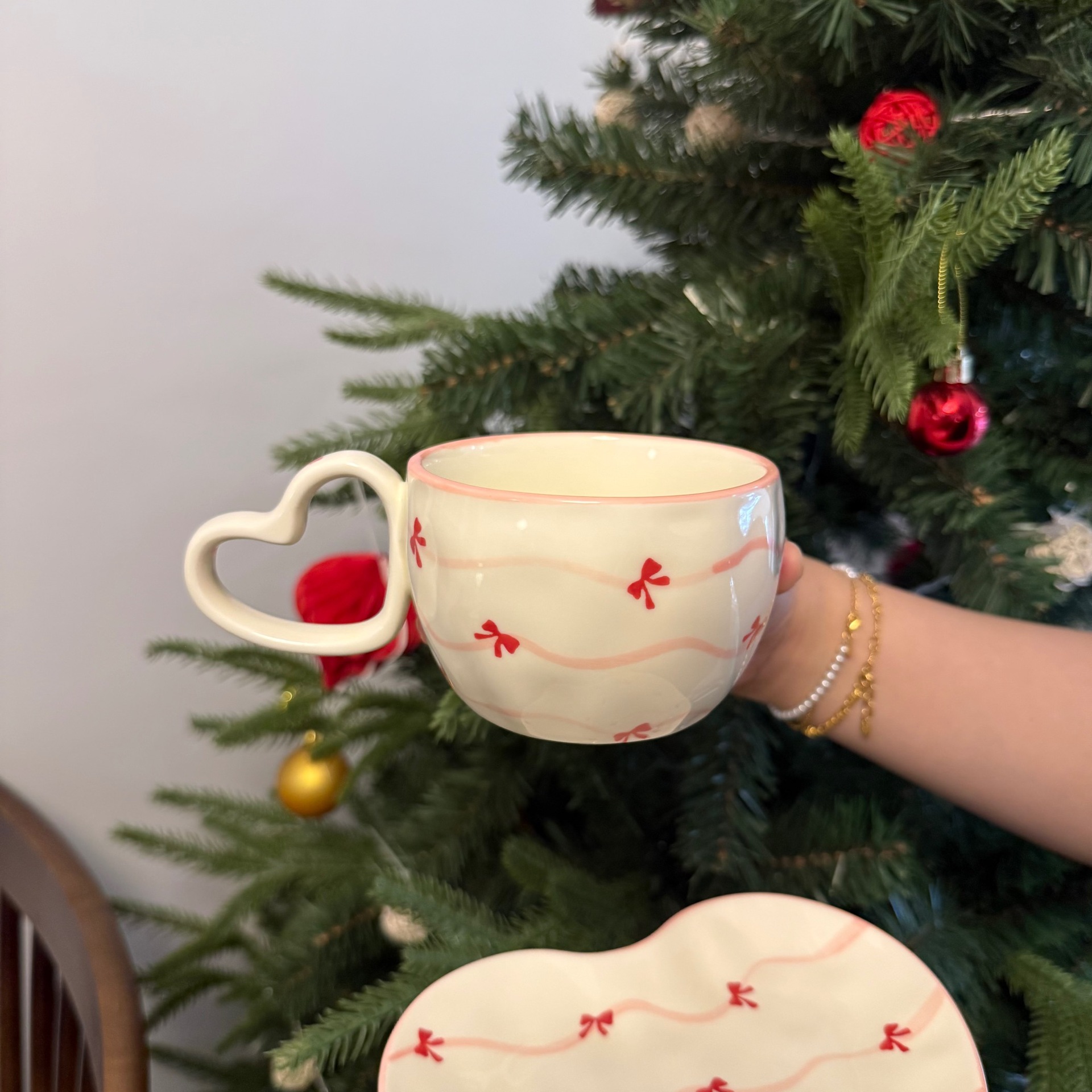 Estilo coreano inswind mano mano amor taza de café plato taza de cerámica dibujada a mano taza de desayuno exclusiva transfronteriza
