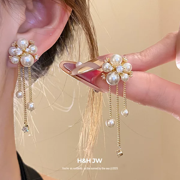 Silver Needle Zircon Tassel Pearl Flower Earrings, Versatile and Elegant Earrings with a Light Luxury and High-End Feel, Unique Design