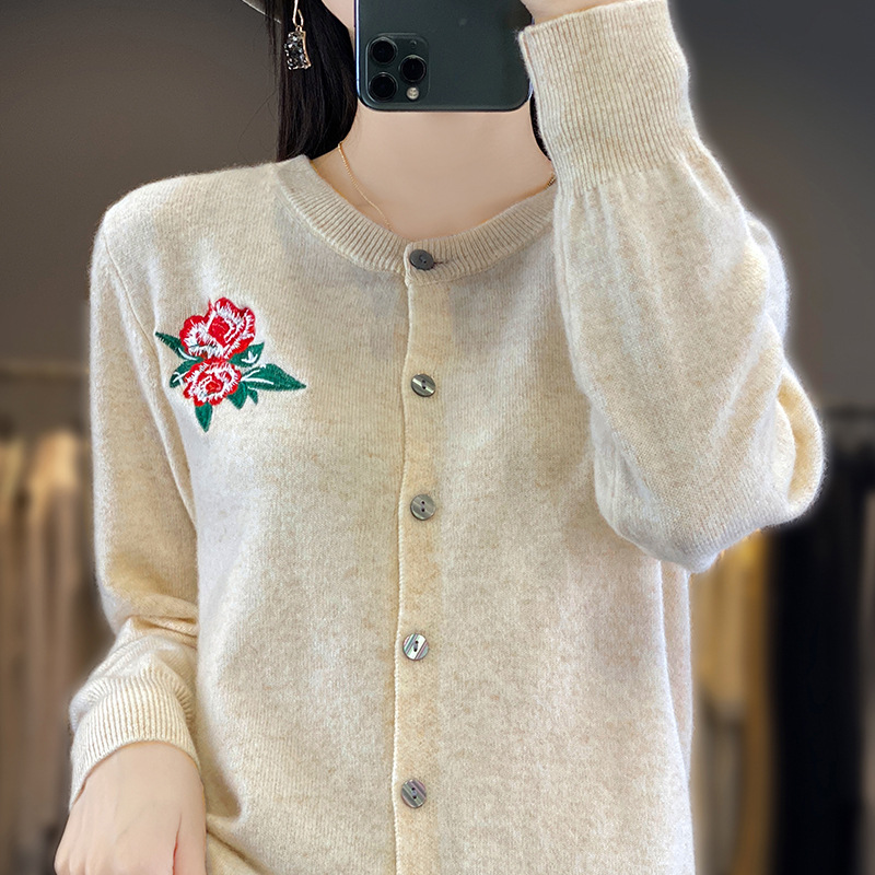 26新款圆领刺绣100%纯羊毛开衫女百搭针织毛衣外搭宽松羊绒外套
