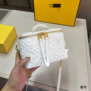 �羳�ع��̽��|�Еr������С��Ů2025�¿�s���μ�羳����