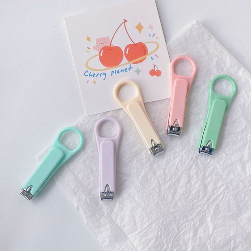 Internet celebrity Korean version cute solid color nail clippers student nail clippers anti-splash baby children's nail clippers gift wholesale