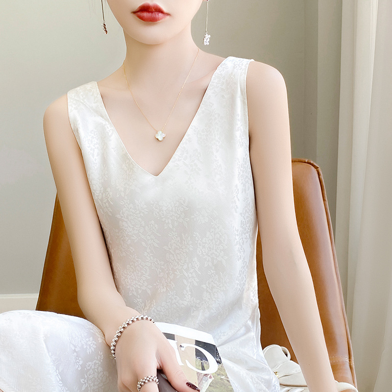 Long summer dress with sleeves sleevless