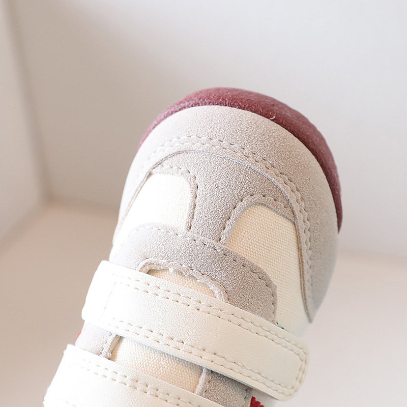 Children's casual low-top sneakers 2024 spring new soft sole lightweight non-slip breathable casual shoes fashion sports shoes_voghion.com