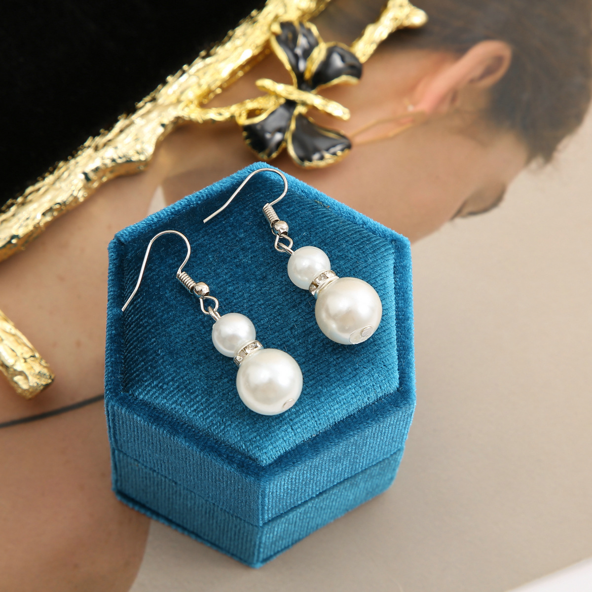 Women's Fashion Gourd Alloy Earrings Inlay Rhinestone Pearl Drop Earrings display picture 2