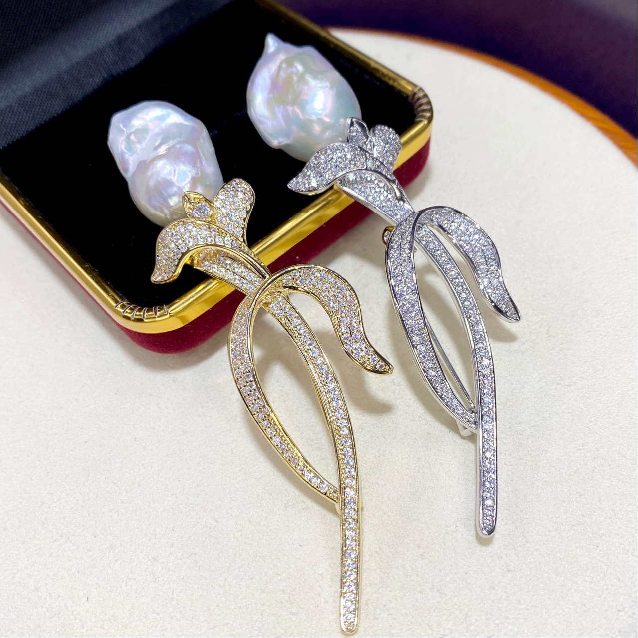 Барочная жемчужная брошь женская трансграничная внешняя торговля буфет нерегулярная булавка тюльпан роза цветочный корсак