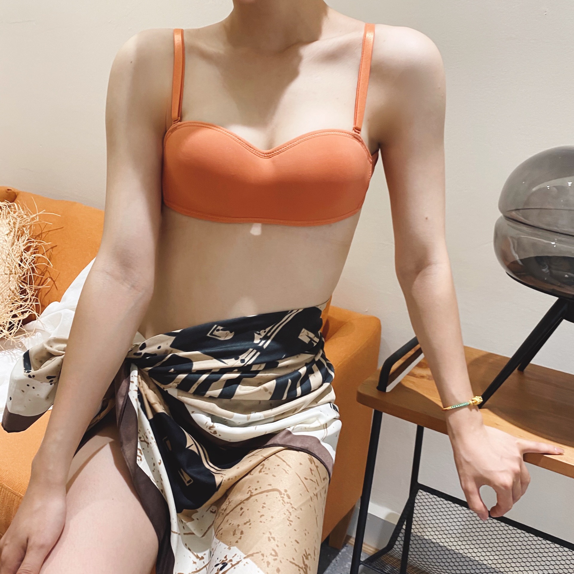 Sujetador de ropa interior de niña brillante sin costuras de una pieza