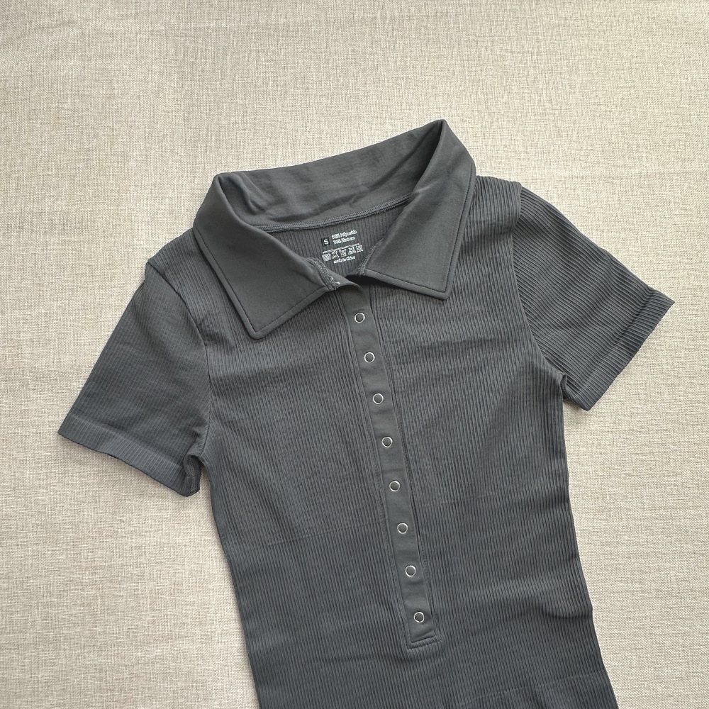 Cross-border OQQ collar de yoga de mujer overcoat yoga fitness cintura deportivo tres pantalones cortos unidos