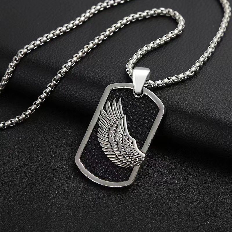 Personalized Titanium Steel Necklace for Women's Versatile Punk Hip Hop Alloy Pendant Long Sweater Chain Accessories_voghion.com