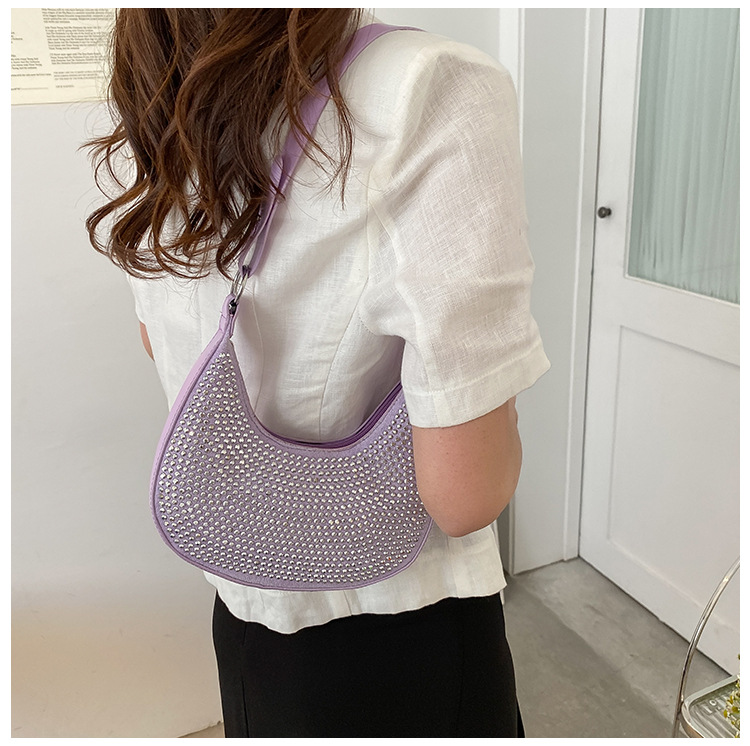 New Fashion Retro Underarm Light Diamond Shoulder Crossbody Bag display picture 2