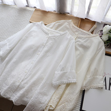 [比正]2025夏季新品韩版花边圆领镂空绣花大码胖MM半袖衬衫女4107