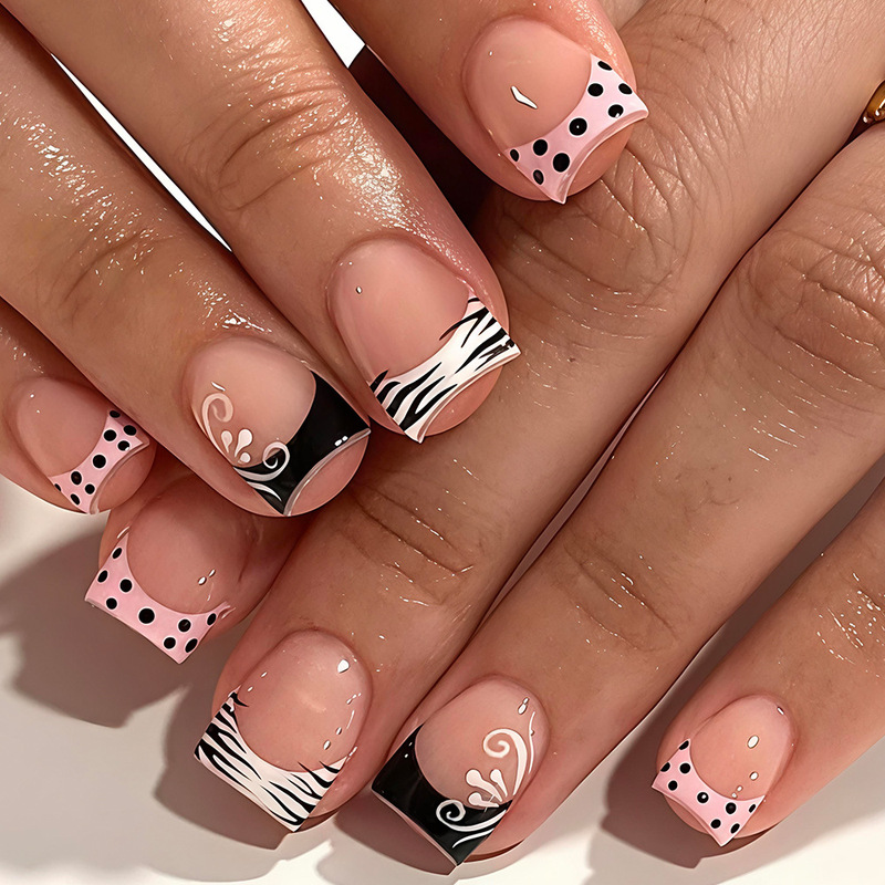 Cross-Border Short Square Cute Fake Nails with Clover, Black and White Zebra Pattern, Polka Dots, and French Style Press-On Nails