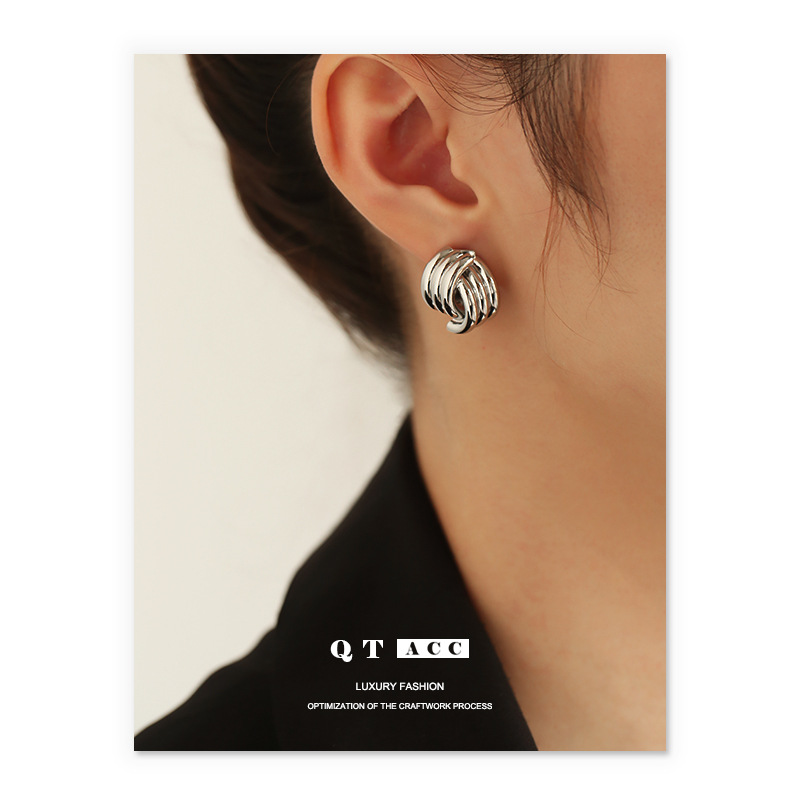 Pendientes de latón con baño de oro real, diseño de líneas personalizadas, estilo minimalista y moderno para mujer, con aguja de plata 925. image 5