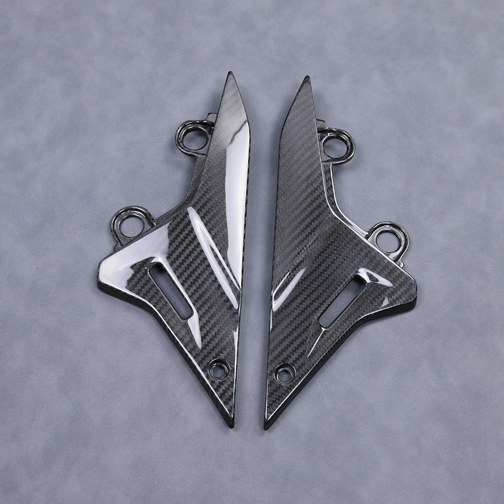 Suitable for CFMOTO spring wind 800NK sharp + modified carbon fiber shell accessories one-piece lower decorative plate cover
