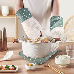 Amazon Kitchen Silicone Insulated Gloves Household Insulated Pot Pads High Temperature Proof Cotton Oven Gloves Wholesale