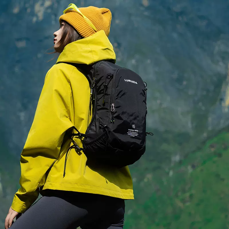 亚马逊户外旅游跑步登山包男徒步背包轻便多功能双肩包跑步骑行包