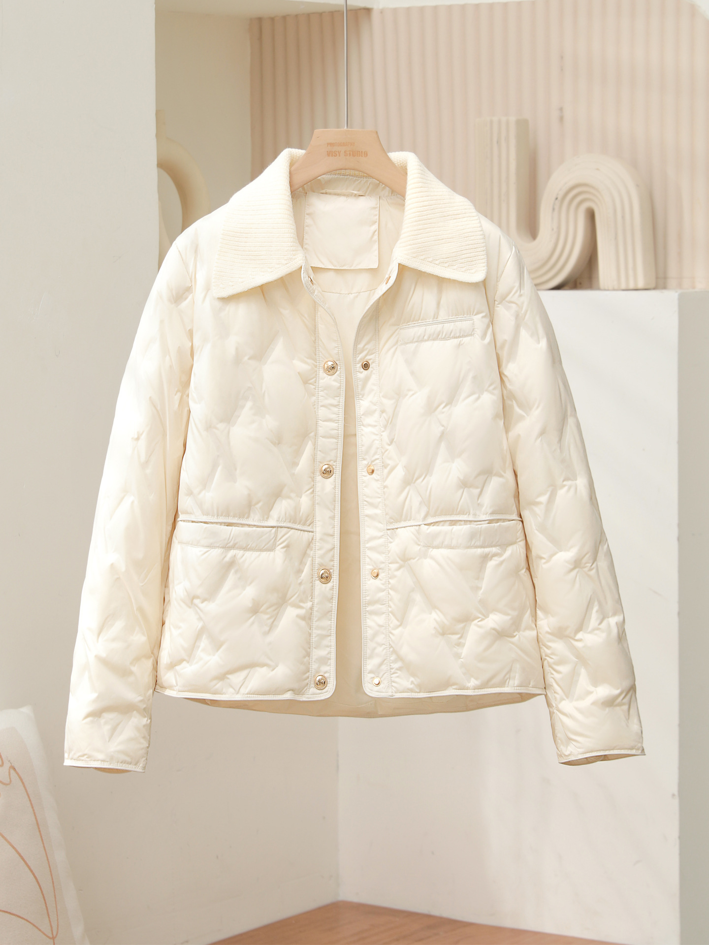 Autumn and Winter New Style 2025 Women's 90 White Duck down Fashionable Light down Jacket Women's Short Knitted Lapel Versatile Jacket