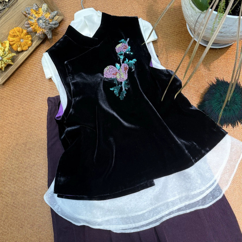 2026 Autumn New Women's Fashion Elegant Stand Collar Heavy Embroidery Black Silk Velvet Chinese Style Vest, No Returns or Exchanges