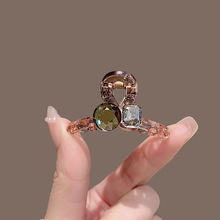 高级感小众轻奢2024新款水钻珍珠小抓夹时尚百搭侧边碎发夹刘海夹