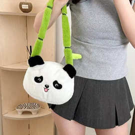 新款卡通熊猫毛绒包单肩儿童斜挎包高颜值轻便洋气斜挎包零钱包